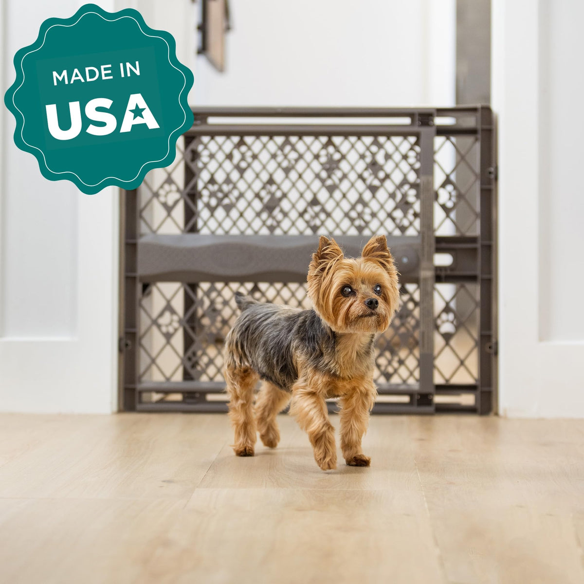 Portable Expandable Pressure-Mounted Pet Gate for Doorways